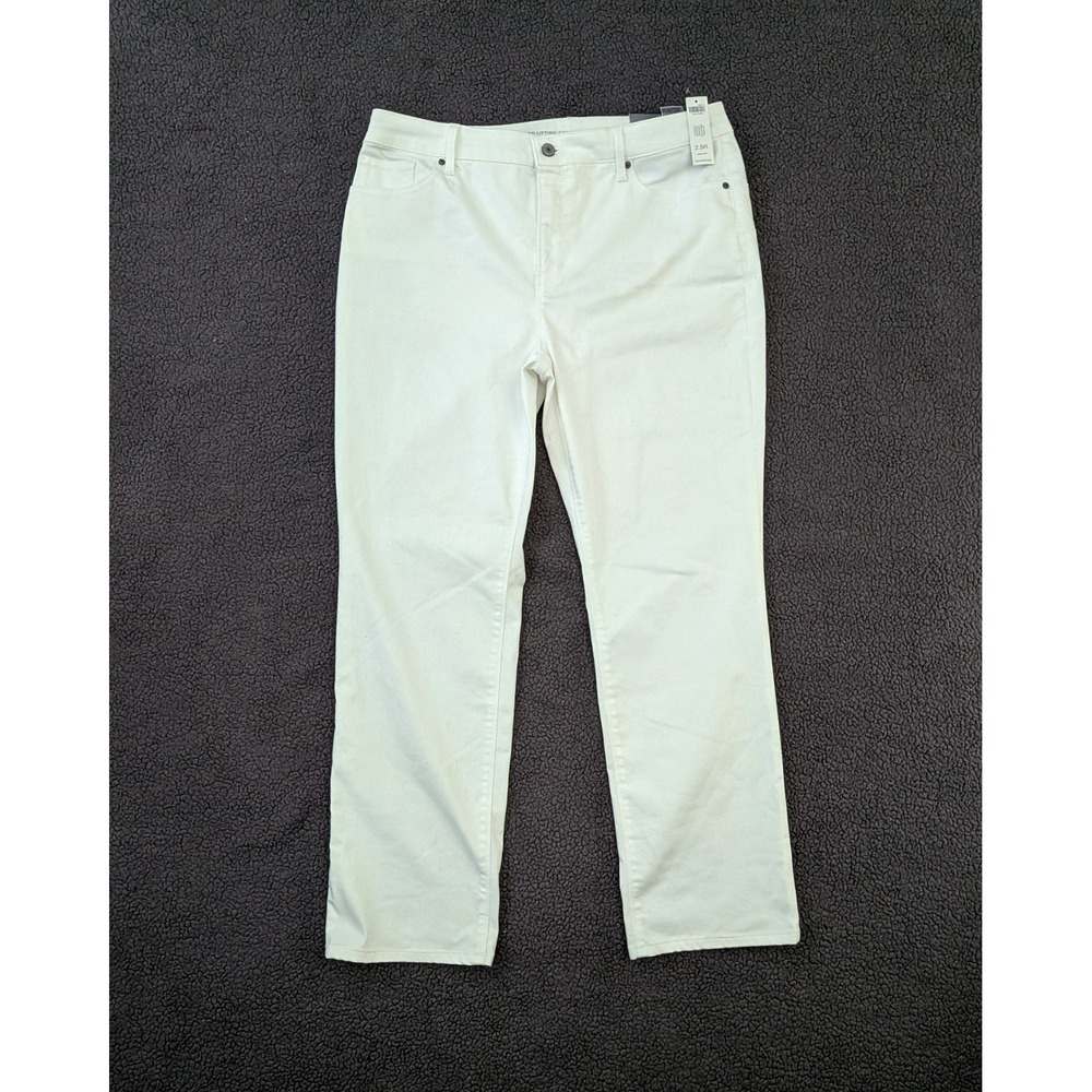 Chicos - So Lifting Straight Leg Jeans White Size 2.5R US 14R NWT